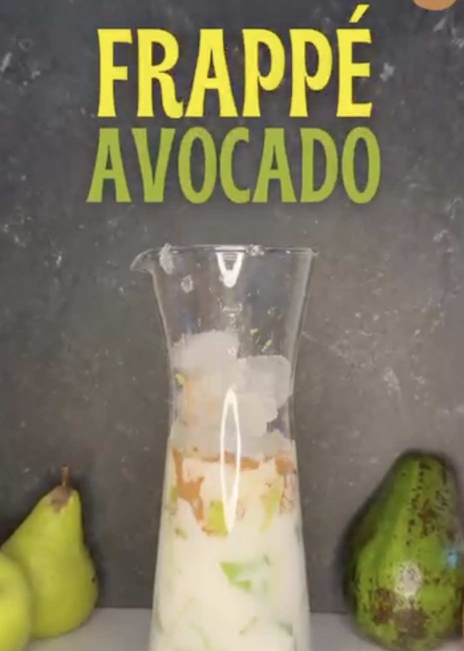 Photo Instagram : préparation d'un smoothie à l'avocat